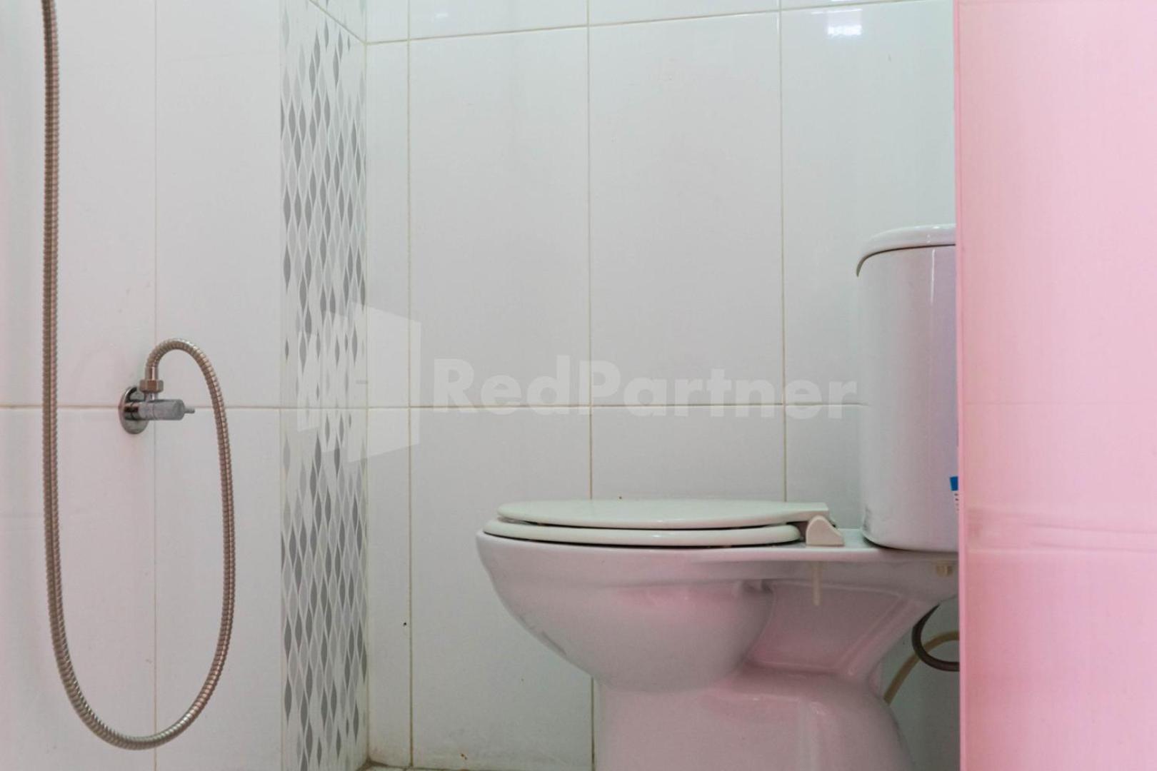 Asri Residence Near Jalan Iskandar Muda Medan Mitra Reddoorz Bagian luar foto